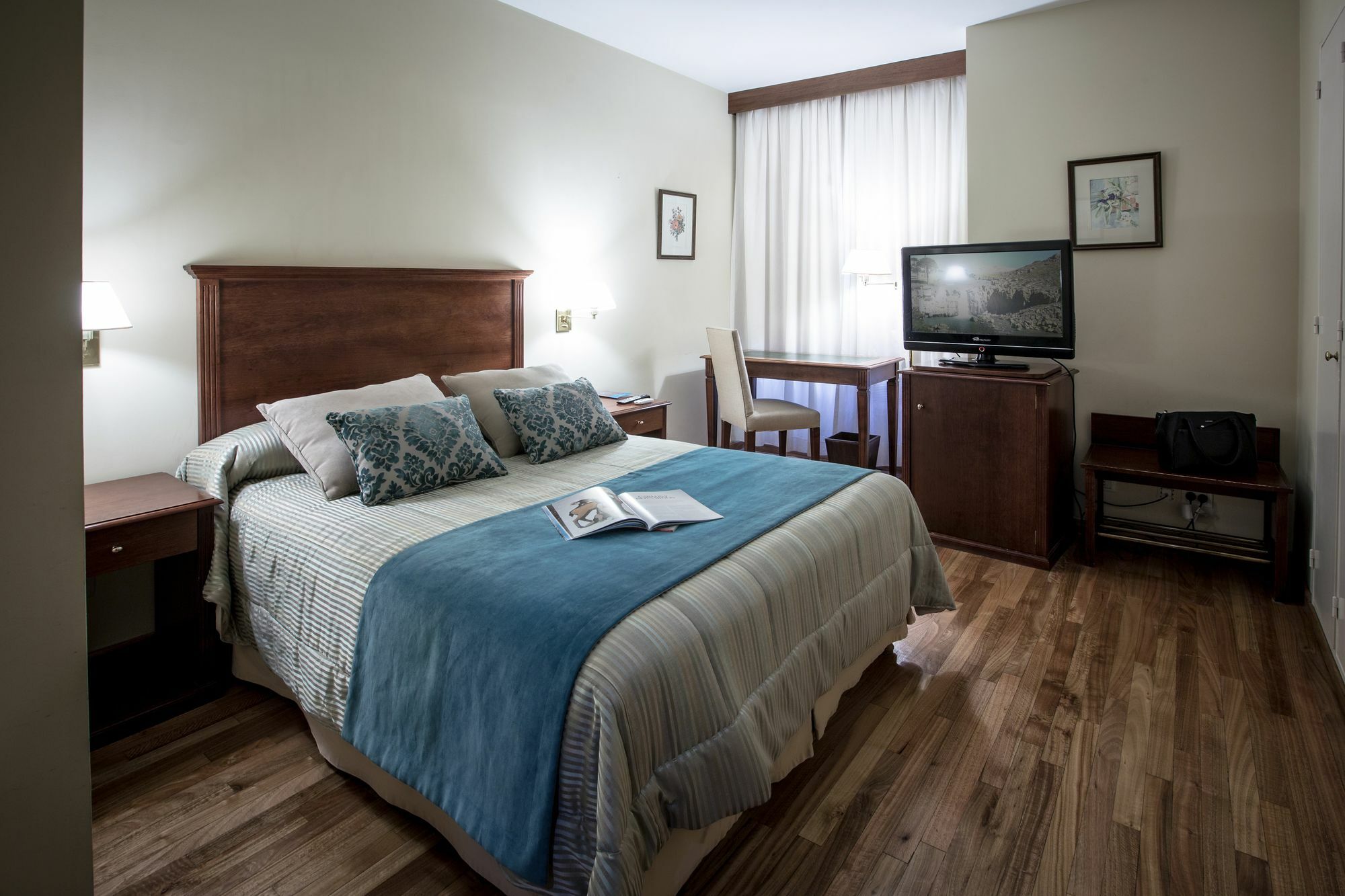 Grand Brizo Comahue Hotel Neuquen Ngoại thất bức ảnh
